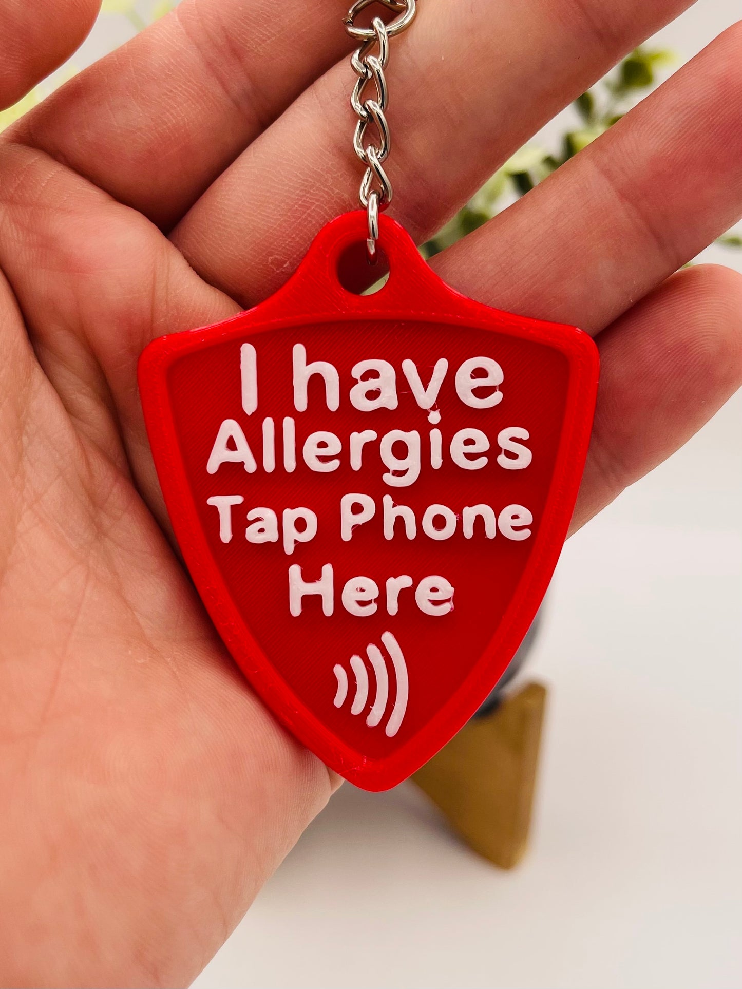 Silent Shield™ NFC Emergency Info Tag – Customizable Medical Alert Keychain