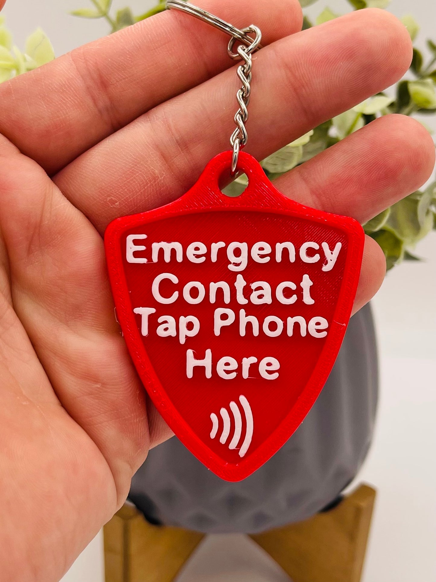 Silent Shield™ NFC Emergency Info Tag – Customizable Medical Alert Keychain